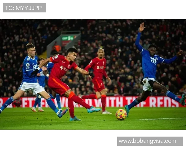 足球明星哈雷特的职业生涯与成就揭秘及其对足球的影响 足球明星哈雷特的职业生涯与成就揭秘及其对足球的影响